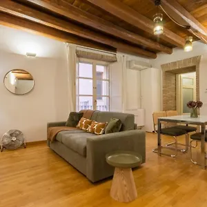 Martini Al Castello Apartment